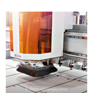 Holzbearbeitung: ELKALUB Schmierstoffe für CNC-Holzbearbeitungsmaschinen sichern präzise Abläufe, geringe Reibung und lange Standzeiten.