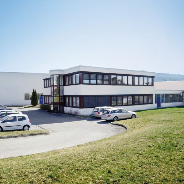 Abbildung des Hauptgebäudes der ELKALUB Chemie-Technik Gmbh in Vöhringen